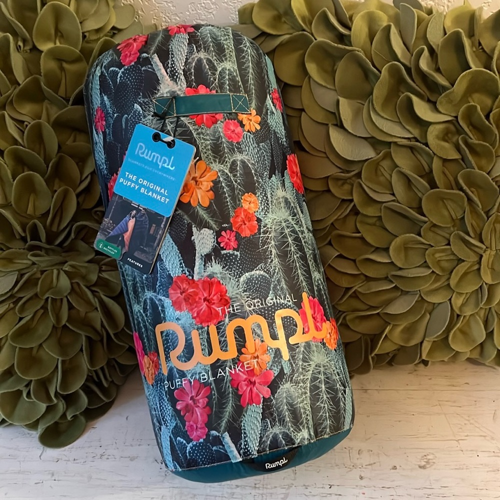 The Original Rumpl Blanket 🌵 Cactus 🌸